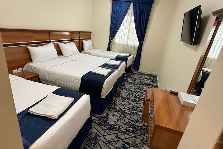 Room 4 of 21