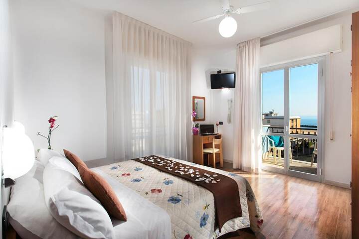 Room 14 of 57