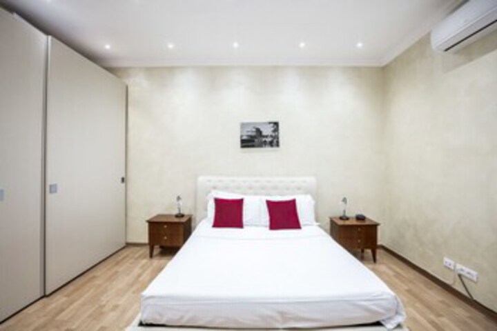 Room 7 of 15