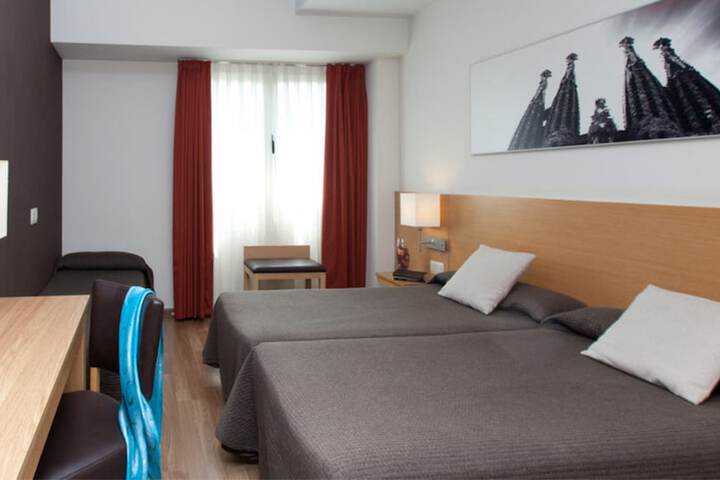 Room 9 of 48