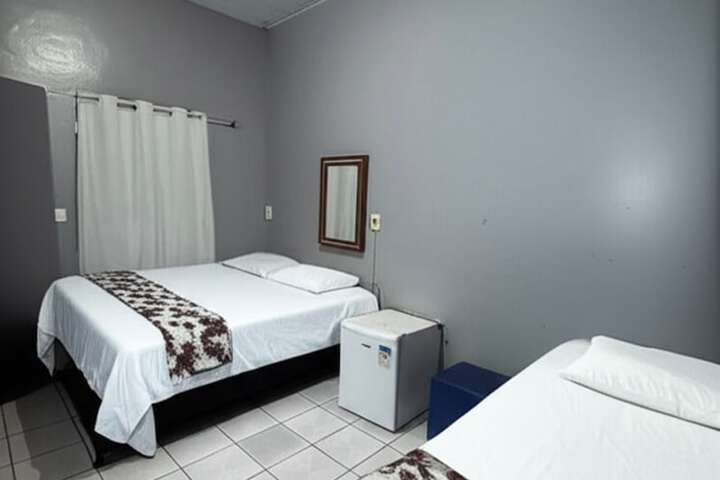 Room 16 of 32