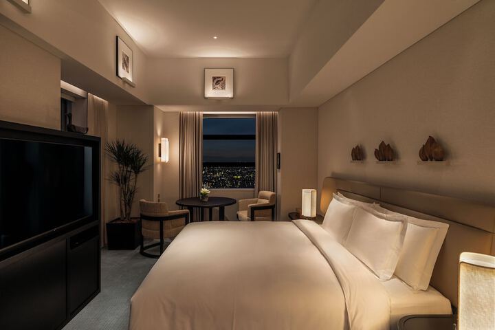 Room 13 of 86