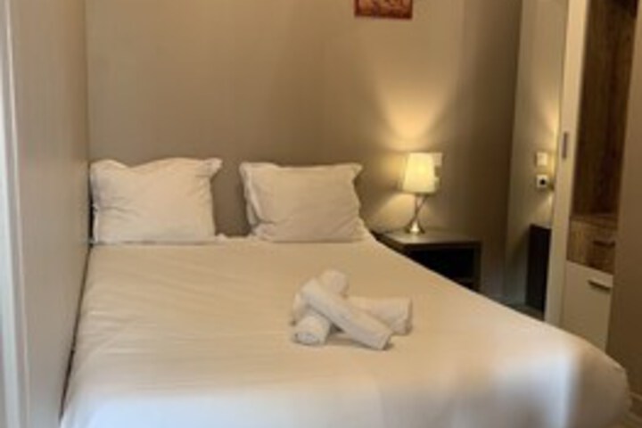 Room 19 of 21