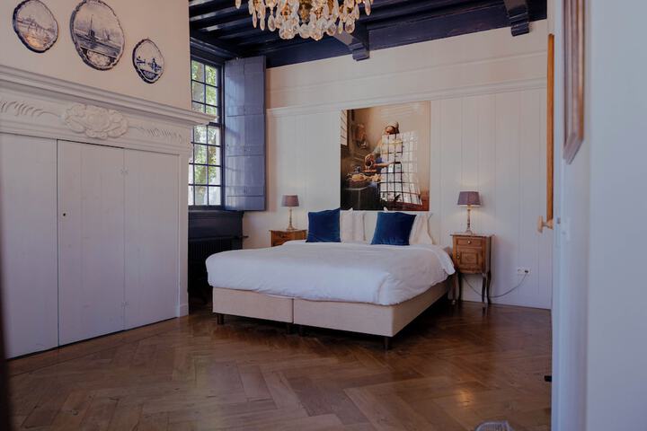 Room 30 of 57