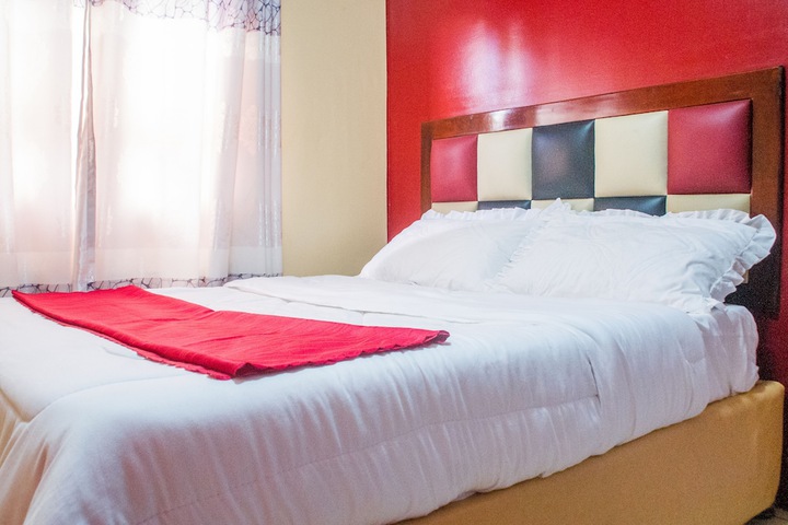 Room 16 of 25