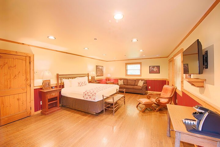 Room 82 of 243