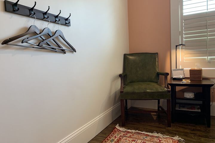 Room 9 of 21