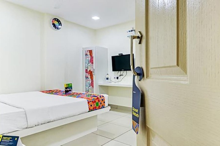 Room 8 of 22