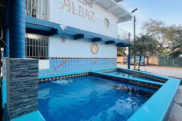 Pool 21 of 27