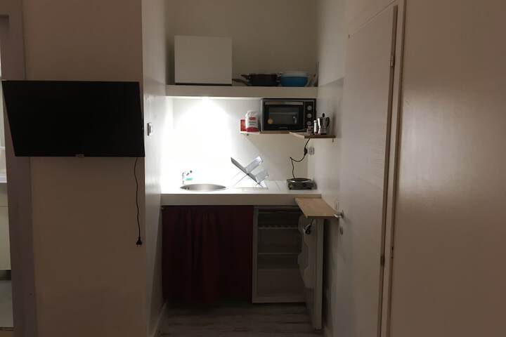 Room 4 of 15