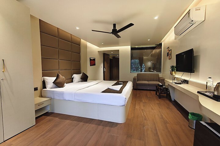 Room 43 of 90