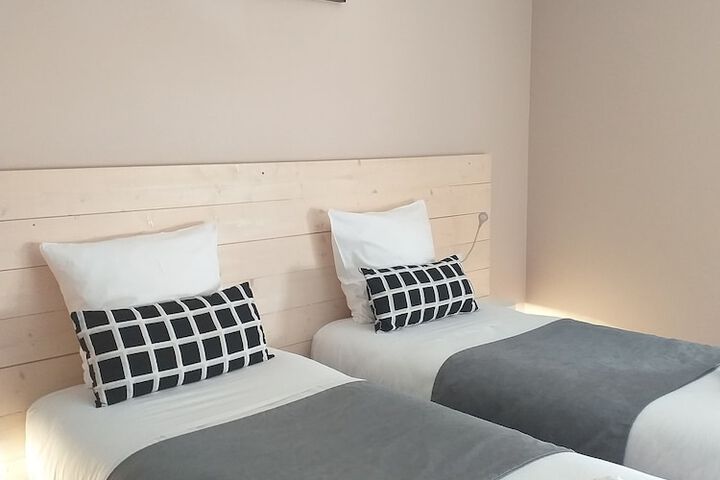 Room 13 of 52