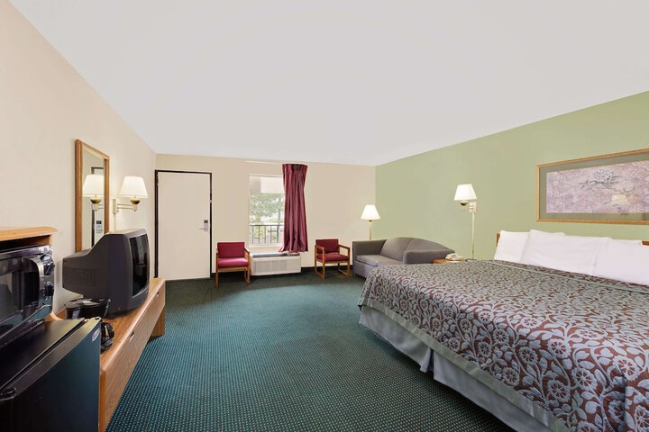 1 King Bed Mobility Accessible (4 of 16)