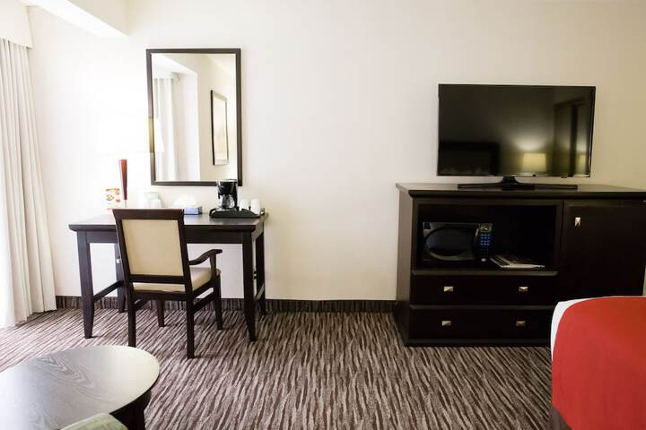 Room 12 of 41