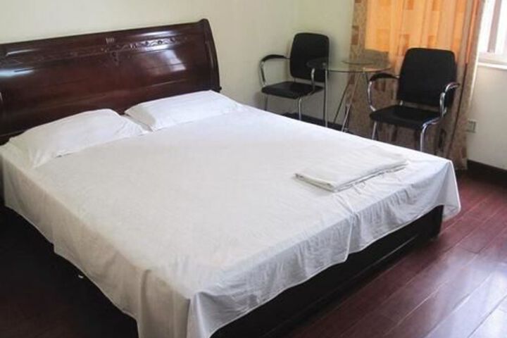 Room 14 of 15