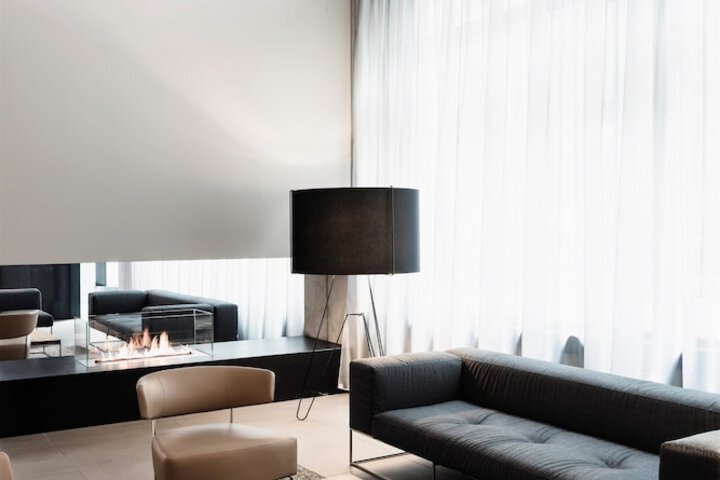 Guest Lobby