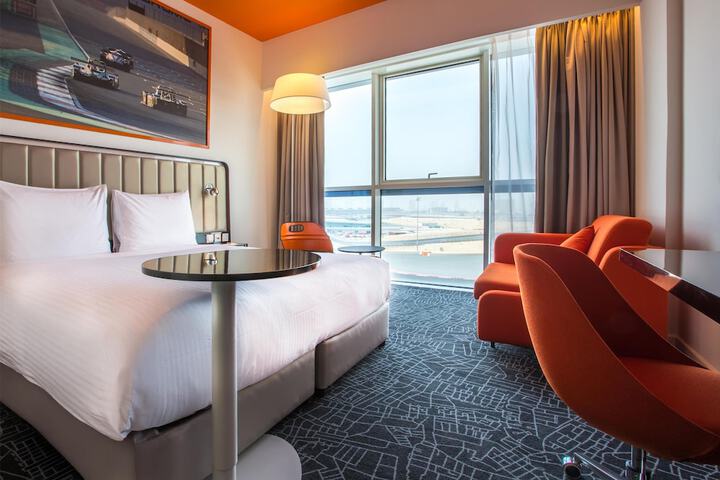 Room 26 of 111
