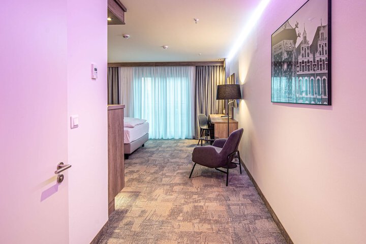 Room 15 of 131