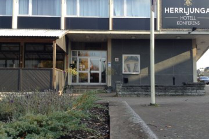 Hotel 43 of 49