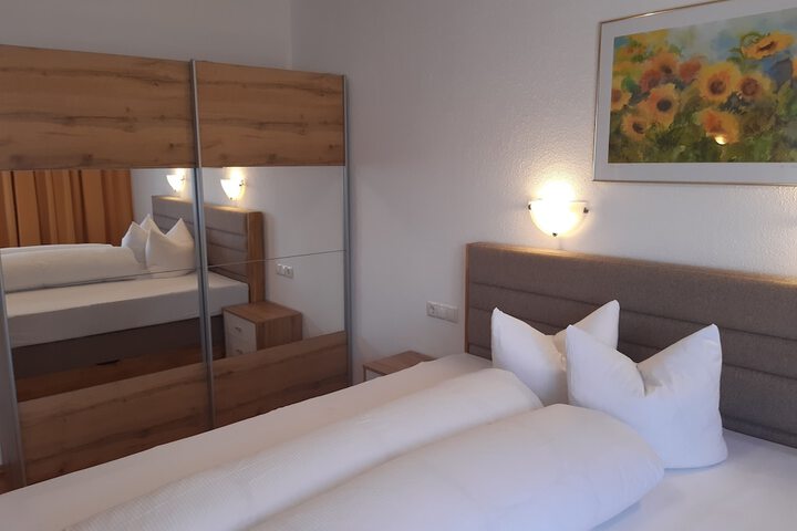Room 15 of 72