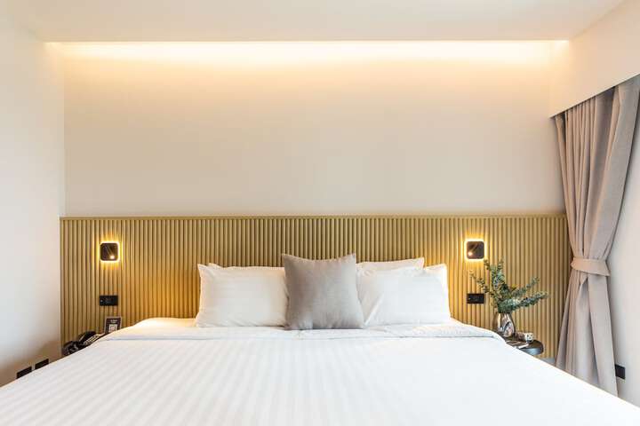 Room 53 of 157