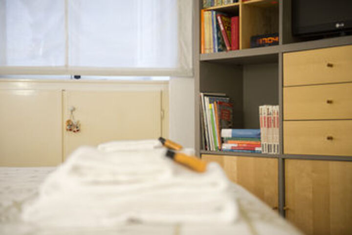 Room 93 of 477