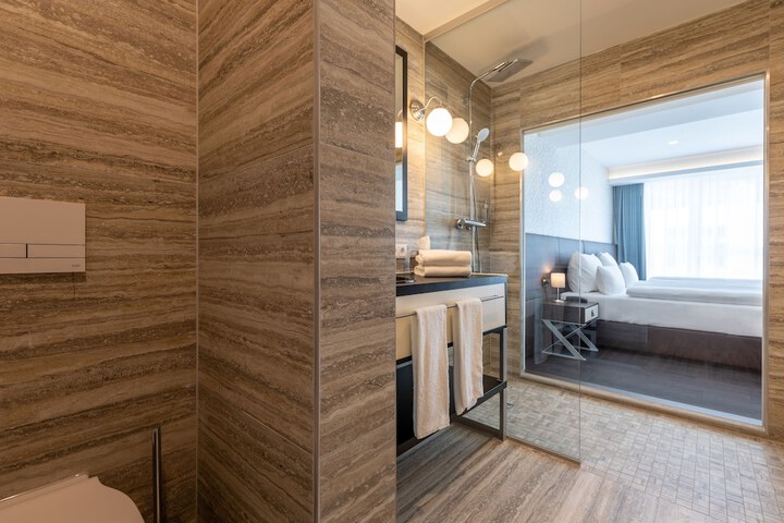 Room 20 of 43