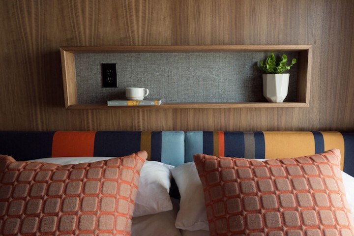 Room 16 of 65