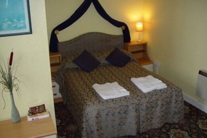 Room 28 of 58