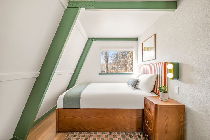 Room 21 of 72