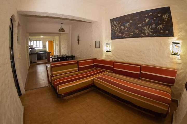 Room 6 of 49
