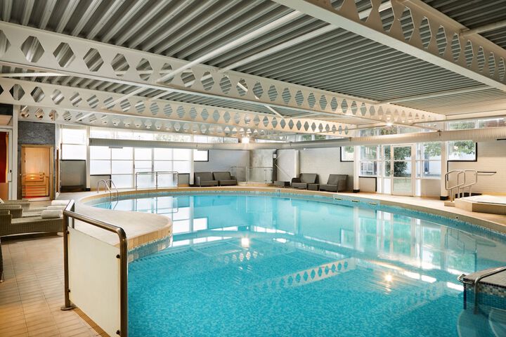 Pool 33 of 96