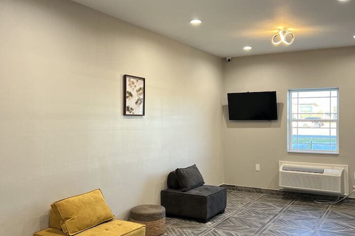 Hotel Interior 5 of 18