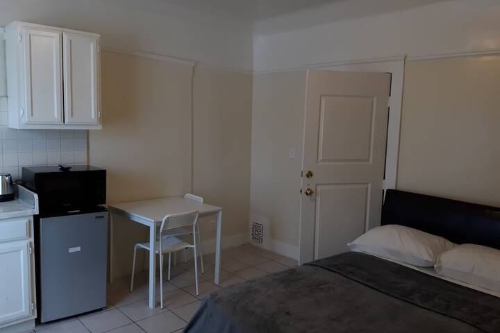 Room 11 of 70
