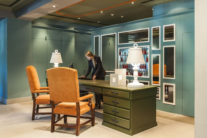 Guest Lobby