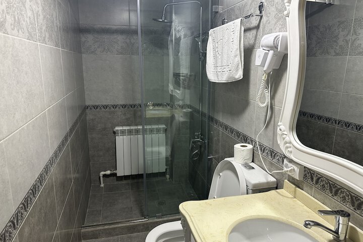 Room 50 of 69
