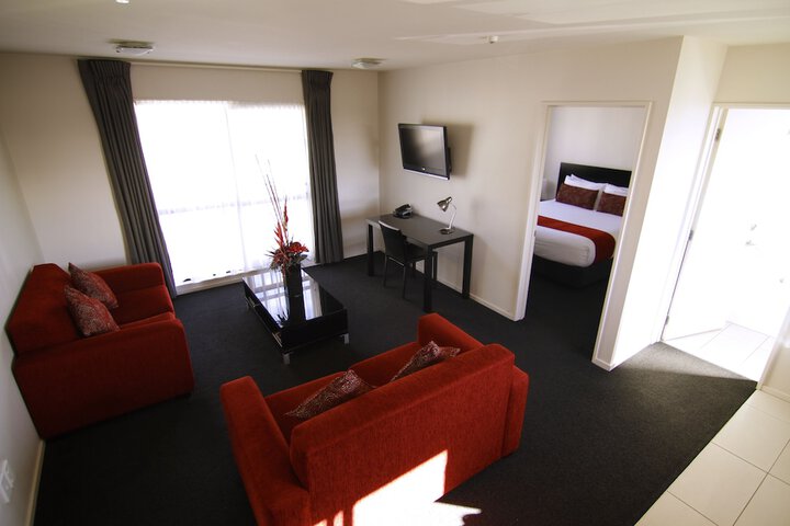 Room 30 of 34
