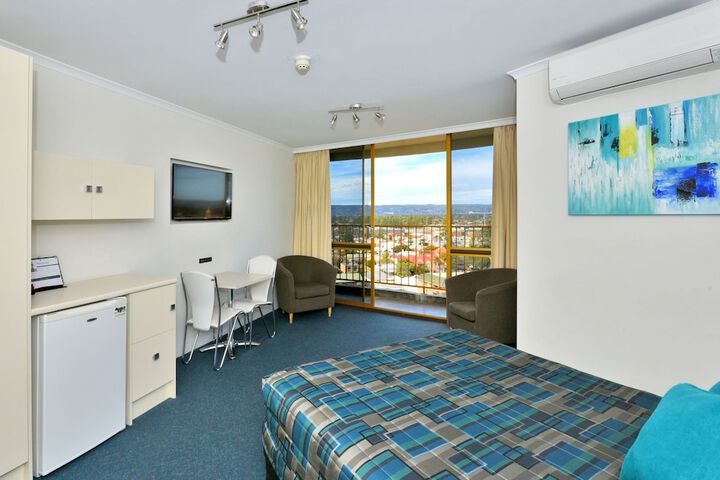 Room 9 of 62