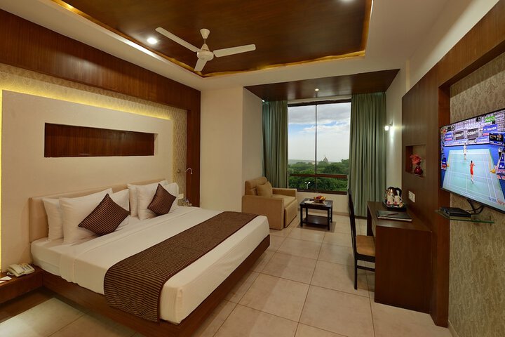 Room 7 of 36