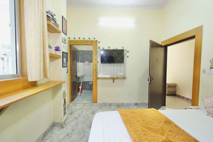 Room 8 of 39