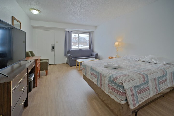 Room 6 of 29