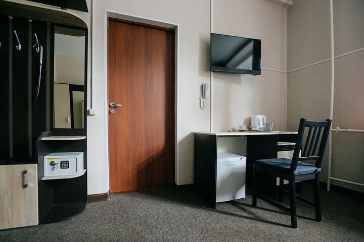 Room 44 of 94