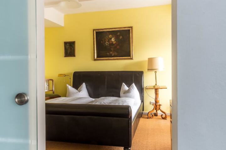Room 48 of 80