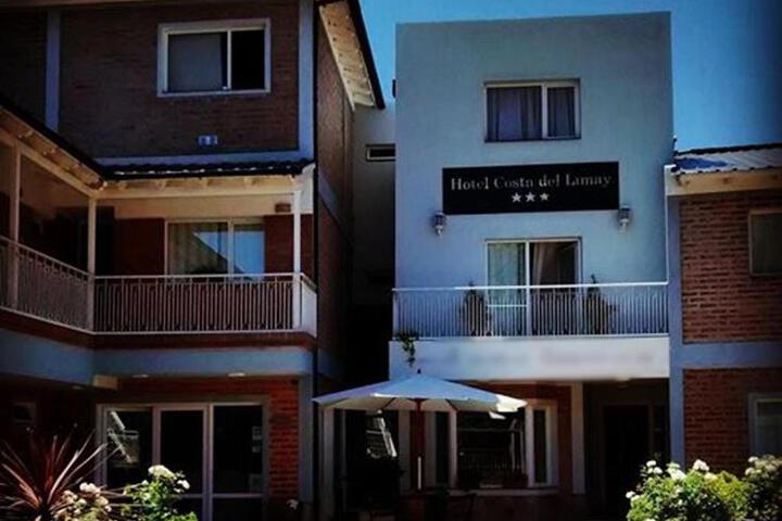 Hotel Costa Limay