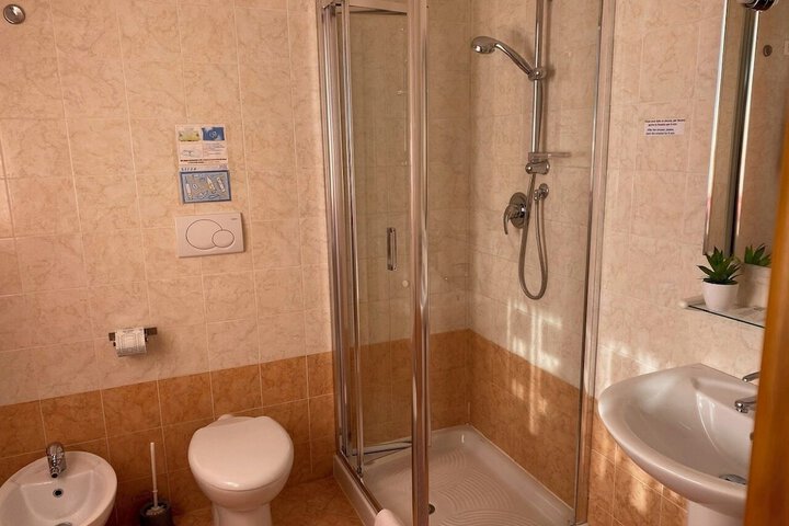 Room 130 of 170