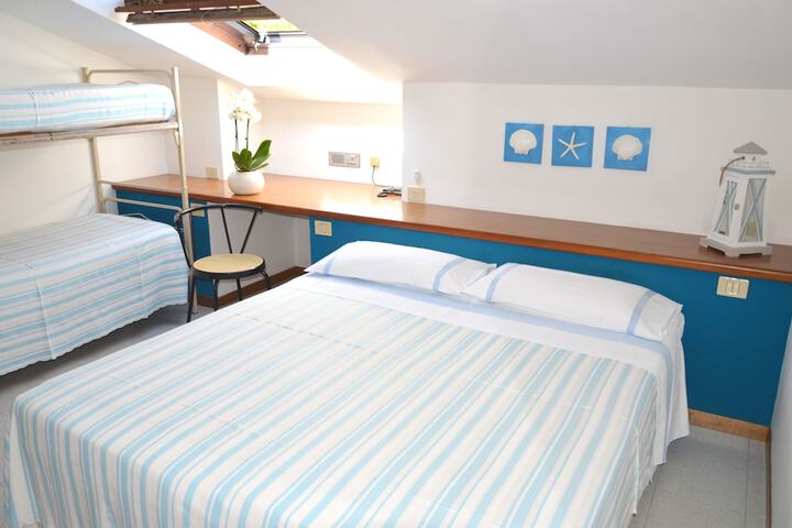 Room 19 of 68