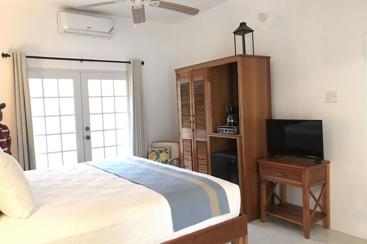 Room 7 of 66