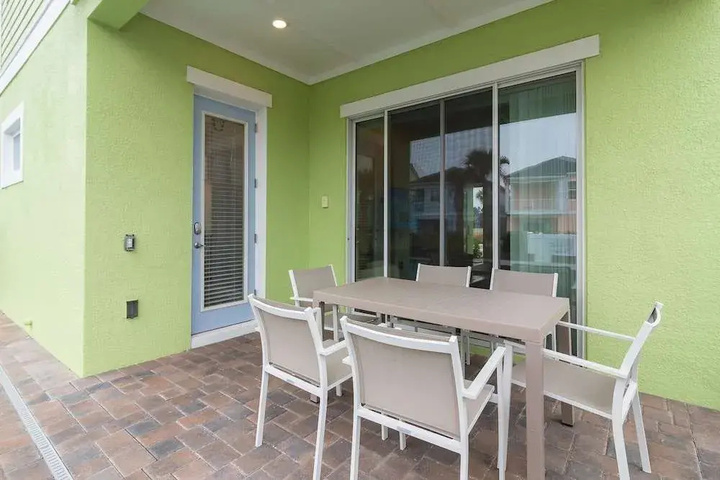 Terrace/Patio 7 of 16