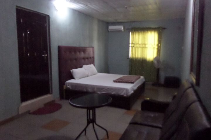 Room 12 of 12