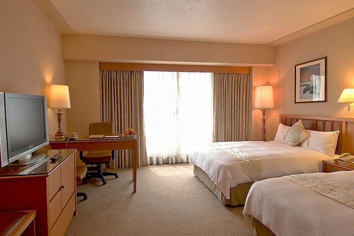Room 22 of 33